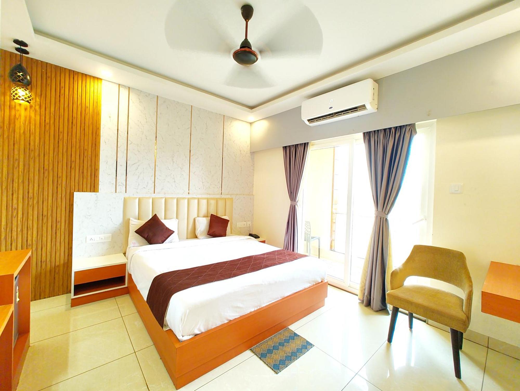 Hotel Shree Gajanana - A Luxury Collection Of - Spacious And Decorated With Lift And Parking Facilities - Best In 4*
